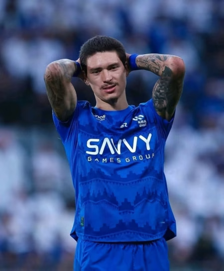 قرار الاتحاد الآسيوي بشأن إيقاف داروين نونيز لاعب الهلال