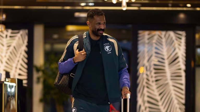 عودة محمد العويس للمنتخب السعودي: قرار رينارد الحاسم