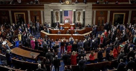 أغلبية مجلس الشيوخ الأمريكي تدعم الضربات على إيران وتعرقل مشروع وقف الحرب