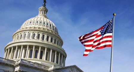 الولايات المتحدة تحث رعاياها على مغادرة 13 دولة عربية