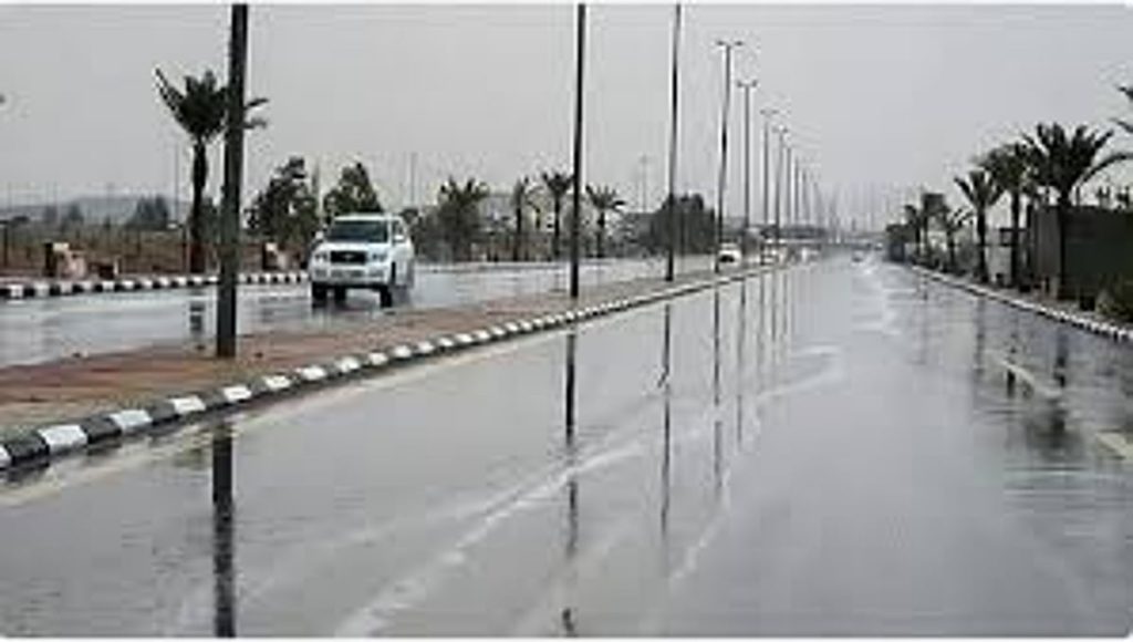 طقس المملكة الأربعاء.. أمطار رعدية مصحوبة بزخات من البرد ورياح نشطة على عدة مناطق