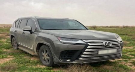 ضبط مواطن مخالف لدخوله بمركبته في الفياض والروضات بمحمية الملك عبدالعزيز الملكية