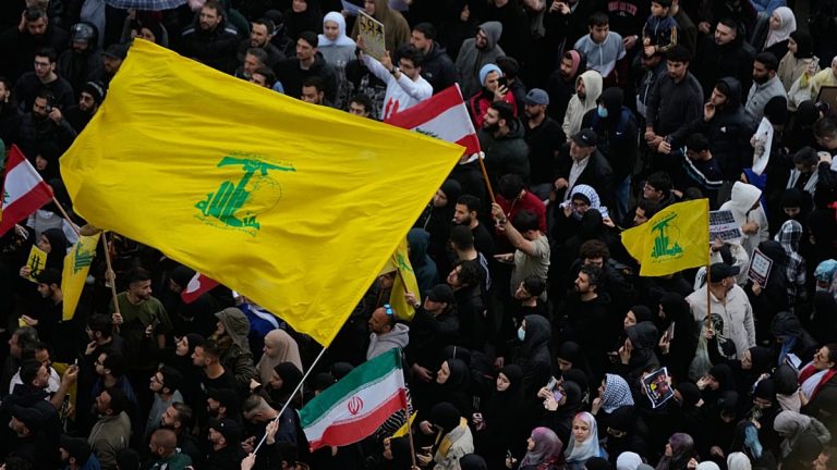 غارات إسرائيلية متواصلة على لبنان: 13 قتيلًا من أمن الدولة.. وحصيلة الأربعاء ترتفع إلى 357