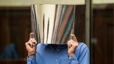 تحقيق إسرائيلي يكشف تطورا خطيرا.. شبهات تجسس وتصنيع متفجرات بتوجيه إيراني في عسقلان