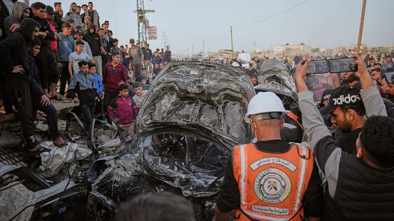 دماء في غزة وتشكيك في المساعدات: مقتل 5 أشخاص جراء قصف إسرائيلي ونفي رسمي لدخول 602 شاحنة إغاثة