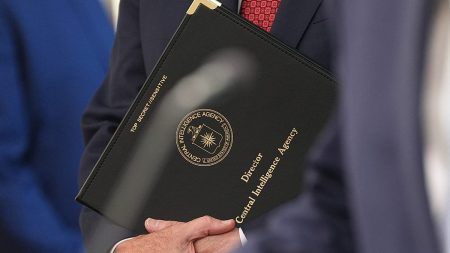 “نسمع دقات قلبك”.. تقنية جديدة ساعدت الـCIA في العثور على الطيار الأمريكي في إيران