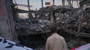 ترامب يجدّد تهديده لإيران.. ما السيناريوهات الثلاثة المحتملة لما بعد انقضاء مهلة الـ48 ساعة؟