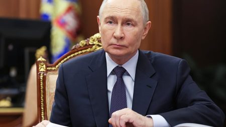 هدنة الـ32 ساعة: روسيا وأوكرانيا تتبادلان الاتهامات بتسجيل أكثر من 4000 خرق