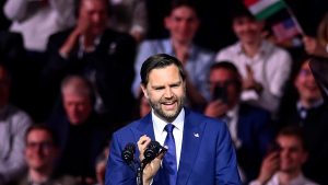 قبيل محادثات إسلام آباد.. فانس يأمل بنتائج “إيجابية” مع إيران ويحذّر من “التلاعب”