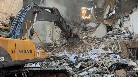 فيديو. غارات إسرائيلية على بيروت تقتل ما لا يقل عن ١٨٢ وتصيب المئات