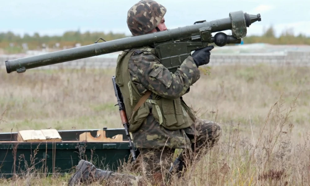 حقيقة تزويد إيران بالأسلحة الصينية وتحذيرات عودة الحرب