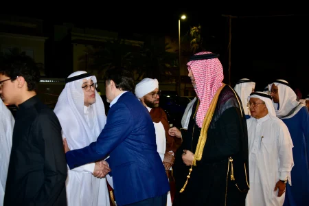 أبو الخير ومرداد يستقبلان المعزين في فقيدهم فؤاد – أخبار السعودية