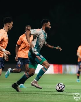 تفاصيل أزمة التحكيم في مباراة الأهلي والفيحاء وقرار الاتحاد