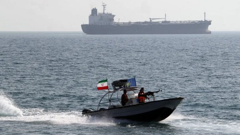 الحرس الثوري الإيراني ينشر خريطة لمساعدة السفن على تجنب الألغام في مضيق هرمز