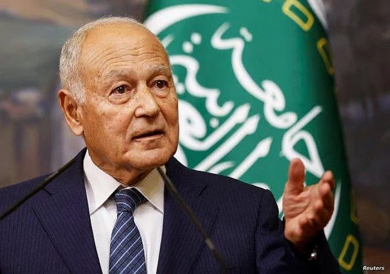 «أبو الغيط» يدين الاعتداء على القنصلية العامة الكويتية في البصرة