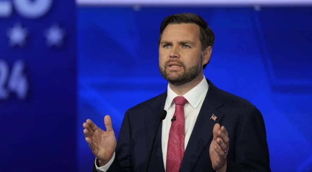 نائب الرئيس الأمريكي: الإيرانيون يعدون بفتح مضيق هرمز