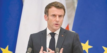 ماكرون يطلق مبادرة لدعم حرية الملاحة في مضيق هرمز