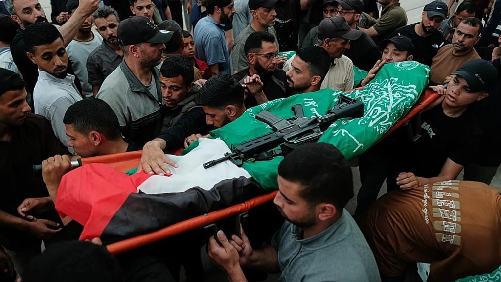 الاتحاد الأوروبي يدرج 10 من قادة حركة حماس على قوائم العقوبات.. من هم؟