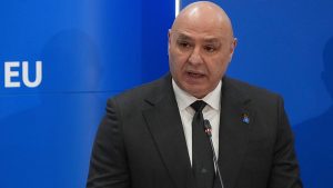 تصعيد إسرائيلي متواصل رغم تمديد الهدنة.. الرئيس اللبناني: واجبي أن أقوم بالمستحيل كي أوقف الحرب