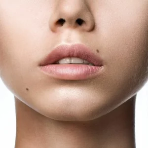 من علامة طبيعية إلى تاتو دائم.. لماذا تتجه النساء لحبة الخال؟ – أخبار السعودية
