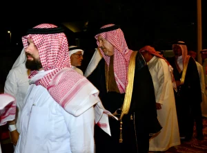 آل حافظ يستقبلون المعزين في وفاة فقيدهم – أخبار السعودية