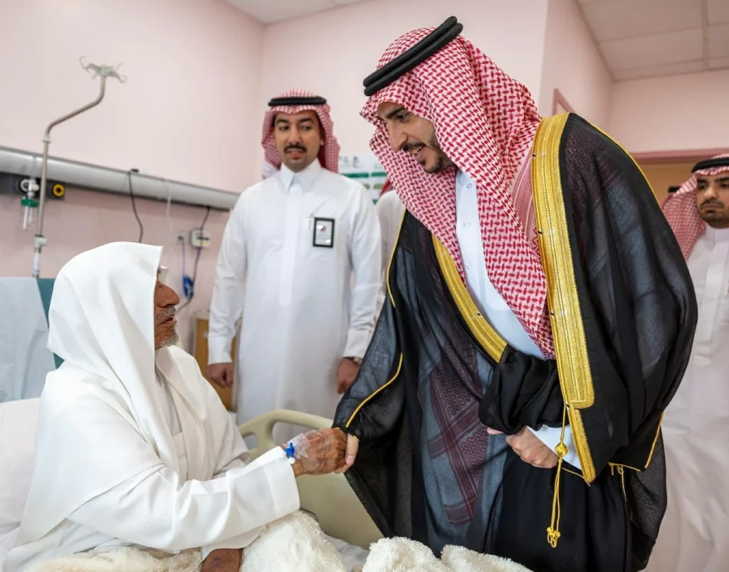 فيصل بن نواف يطمئن على صحة متعب القعقاع – أخبار السعودية