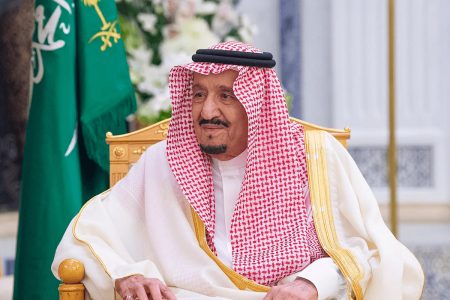 خادم الحرمين: نهنئ شعبنا وأمتنا الإسلامية بعيد الأضحى ونشكر الله أن شرّفنا بخدمة الحرمين الشريفين