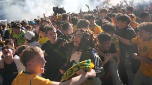 فيديو. فانكوفر تتلون بالأخضر والذهبي بعد انتصار أستراليا في المونديال