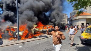 قصف إسرائيلي متواصل على لبنان.. والرئيس اللبناني يتمسك بمسار التفاوض: “لا حلّ عسكرياً”