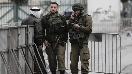 اقتحامات للأقصى واعتقالات وهدم واستيطان.. تقرير يرصد ما شهدته القدس خلال مايو/أيار