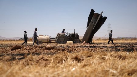 قطع طرق النفط العراقي في شرق سوريا.. مطالب معيشية ومصير معتقلي “داعش” يفجّران الغضب