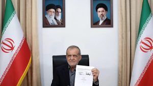 تساؤلات حول التزامات إيران وتأجيل محادثات فانس.. هل تخفي واشنطن وطهران اتفاقات جانبية غير معلنة؟