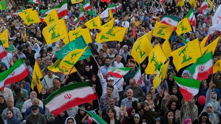 صواريخ ما بعد ضاحية بيروت.. هل تتمكن إيران من فرض معادلة ردع جديدة مع إسرائيل؟