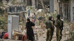 القوات الإسرائيلية تقتل فلسطينياً في الضفة الغربية.. وسموتريتش يوسّع الاستيطان
