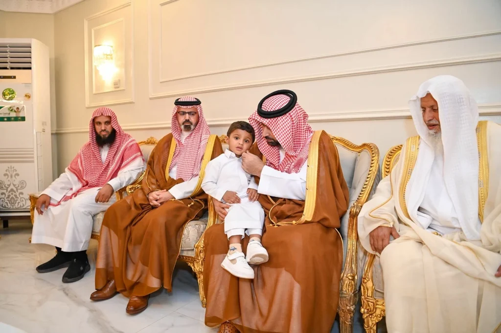 أمير جازان ونائبه يقدمان واجب العزاء للنجمي في وفاة 3 من أبنائه – أخبار السعودية