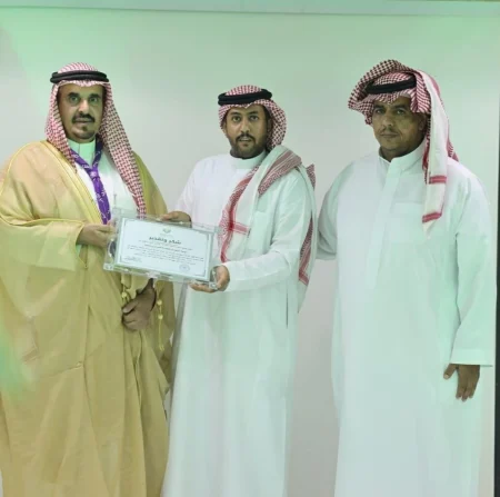 محافظ وادي الدواسر يكرّم المشاركين في معسكرات الخدمة العامة للحج – أخبار السعودية