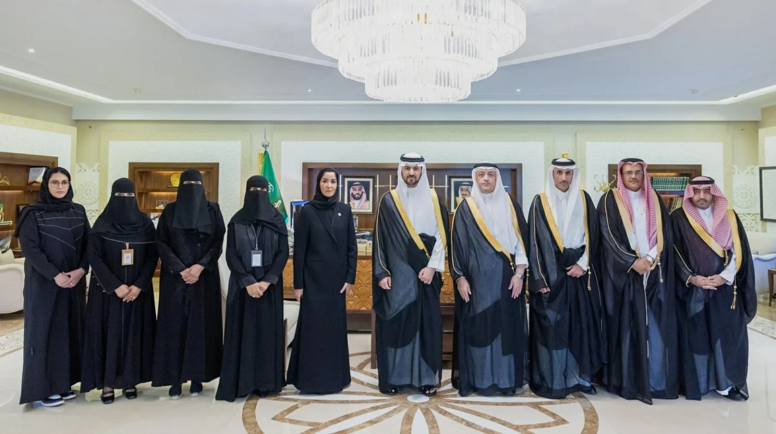 نائب أمير الشرقية يستقبل الطلاب والطالبات المتميزين – أخبار السعودية