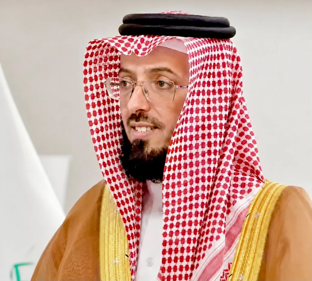 الأسمري ينال الدكتوراه بمرتبة الشرف الأولى – أخبار السعودية