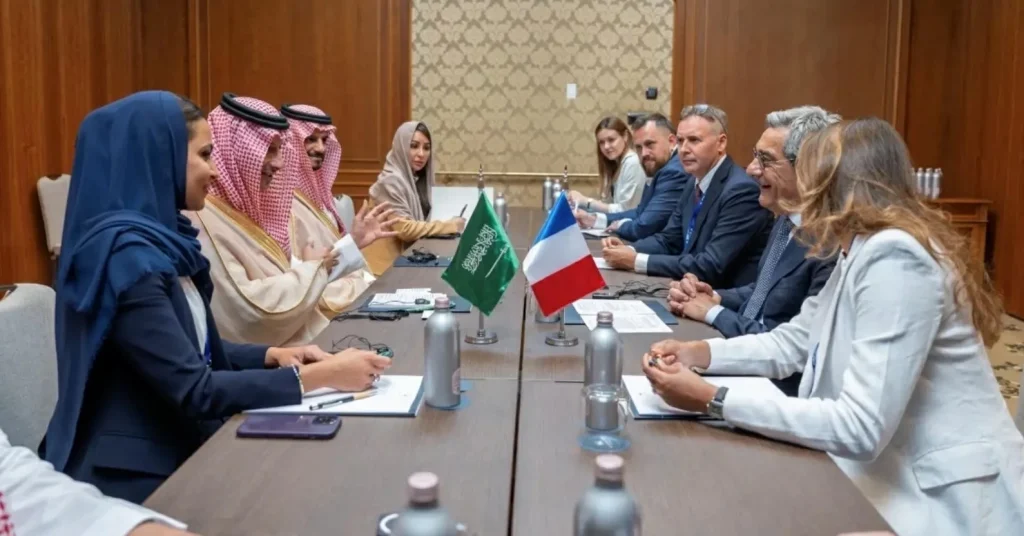 السعودية وفرنسا توقّعان برنامج عمل مشترك لتعزيز التعاون السياحي – أخبار السعودية