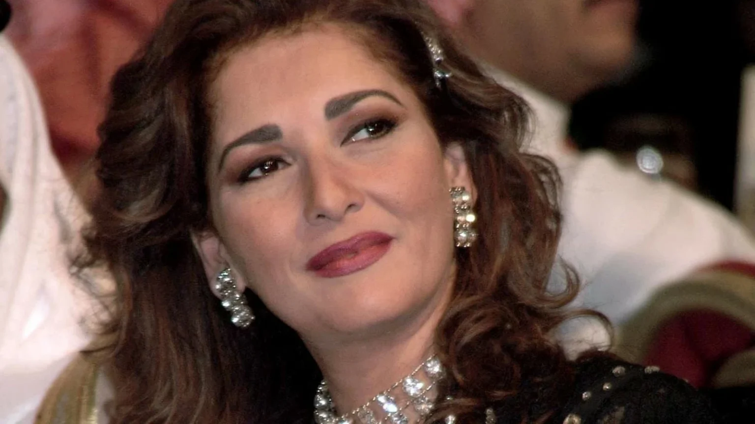 آثار الحكيم تكشف السبب الحقيقي لاعتزالها: «تشبّعت فنّاً» والحجاب ليس مجرد شكل خارجي – أخبار السعودية