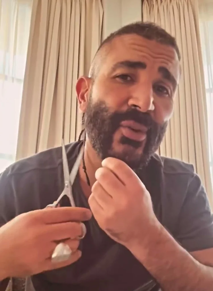 كيف تعامل أحمد سعد مع جمهوره بعد جدل “المظهر الأخير”؟ – أخبار السعودية