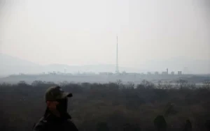 كوريا الجنوبية تحتجز جندي كوري شمالي بعد عبور الحدود