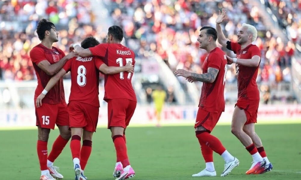 فوز منتخب تركيا على فنزويلا ودياً بمشاركة ميريح ديميرال