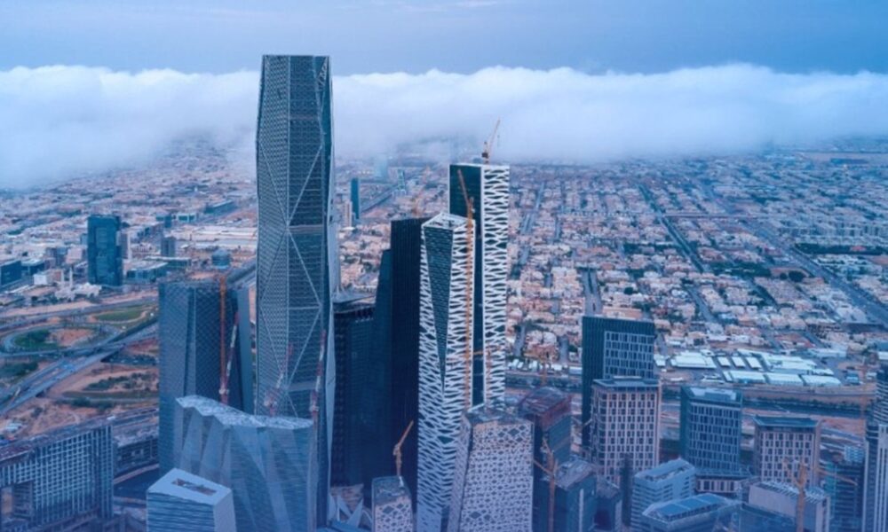 تنفيذ مبادرة ساعات العمل المرنة في 6 مناطق بالرياض