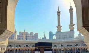 استعدادات الحرم المكي لاستقبال ثوب الكعبة المشرفة الجديد