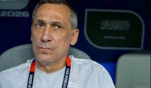 مدرب الأخضر: لعبنا جيدًا والتراجع سبب التعادل أمام الأوروغواي
