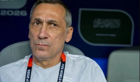 مدرب الأخضر: لعبنا جيدًا والتراجع سبب التعادل أمام الأوروغواي
