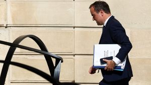 طيّ صفحة الفتور.. فرنسا والمغرب يوقّعان 11 اتفاقية لتعزيز شراكتهما