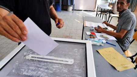 انتخابات الجزائر 2026: تراجع قياسي للمستقلّين وعودة لمشاركة المعارضة تحت عباءة “المادة 200”