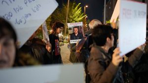 “أحضروني هنا لكي يقتلوني”.. تحذيرات من خطر الموت المحدق بالطبيب حسام أبو صفية في السجون الإسرائيلية